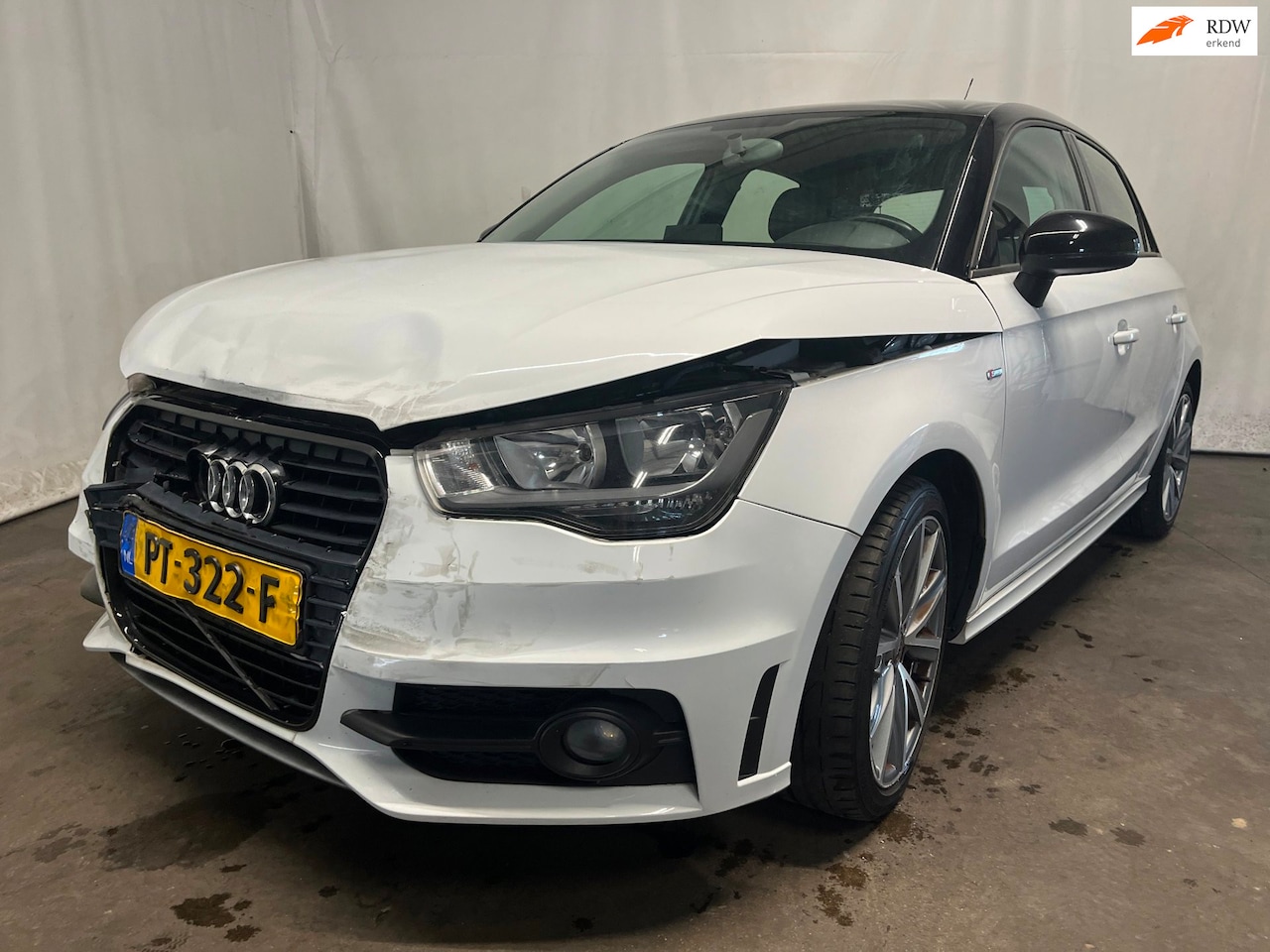 Audi A1 Sportback - 1.2 TFSI Ambition Pro Line - Front Schade - AutoWereld.nl