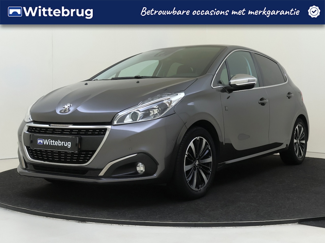 Peugeot 208 - 1.2 PureTech 110PK Tech Edition Automaat | Airco | Camera | Navigatie | Parkeerhulp | Appl - AutoWereld.nl