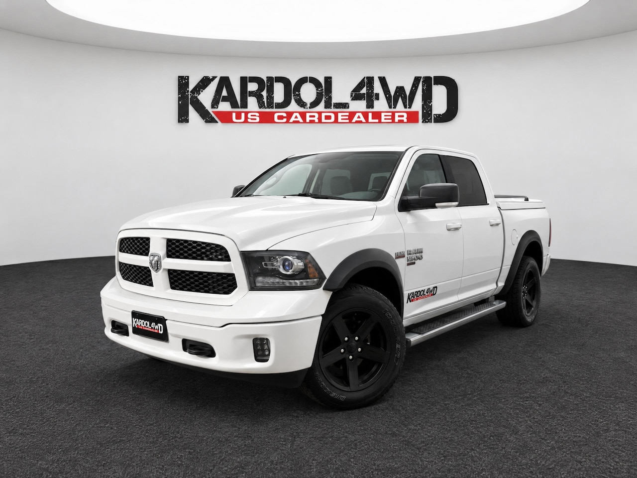 Dodge Ram 1500 - 5.7 V8 4x4 Quad Cab 6'4 Laramie | Tonneau cover |Trekhaak 13-polig | - AutoWereld.nl