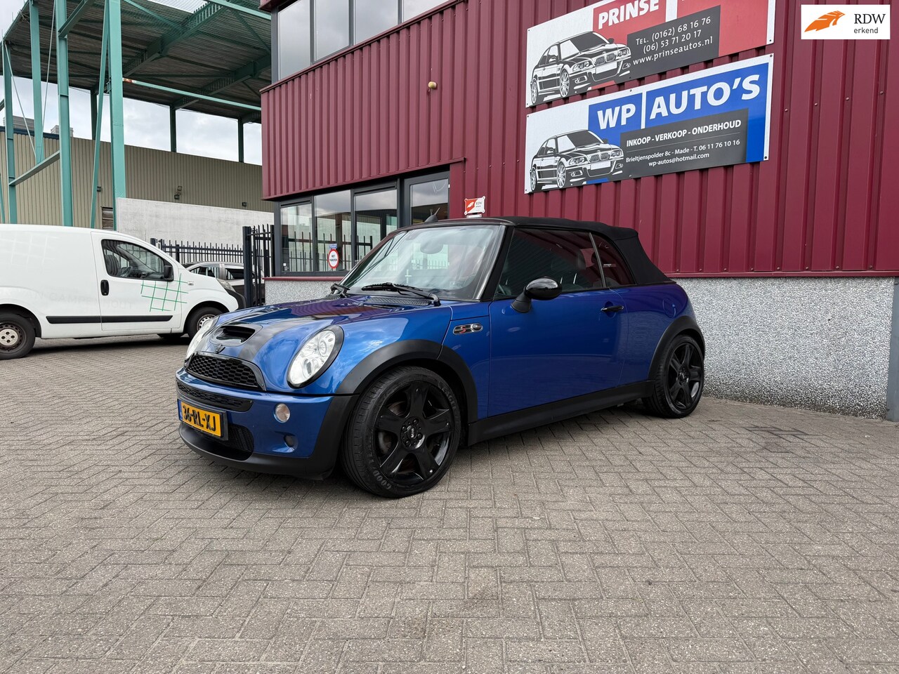 MINI Cabrio - Cooper S Chili |HARMAN KARDON|CHRONO PACK| - AutoWereld.nl