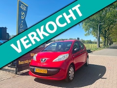 Peugeot 107 - 1.0-12V XR , CENTRALE DEURVERGRENDELING, WEINIG KM, NAP, BOORDCOMPUTER, MULTI MEDIA, AUX,