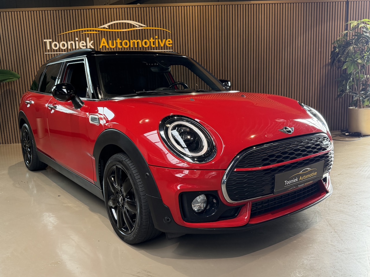 MINI Clubman - 1.5 Cooper Chili automaat | JOHN COOPER WORKS | - AutoWereld.nl