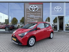 Toyota Aygo - 1.0 VVT-i x-play limited 5-deurs 72pk | Airco | Achteruitrijcamera | Apple Carplay/Android