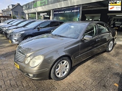 Mercedes-Benz E-klasse - 230 Elegance | NIEUWE APK | AIRCO | CRUISE | LMV | TREKHAAK | MOOIE AUTO |