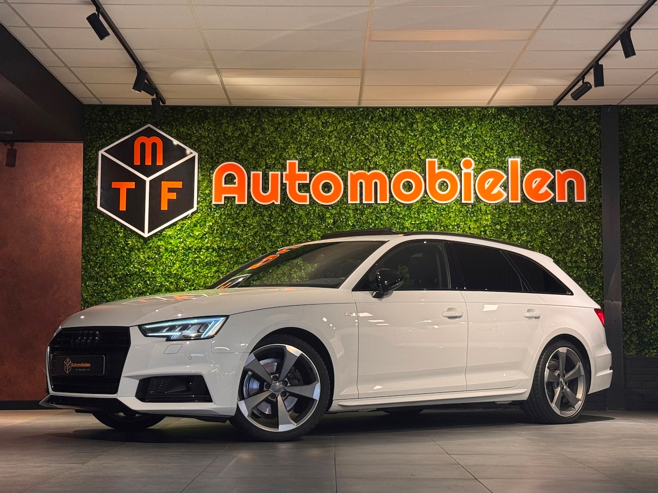 Audi A4 Avant - 2.0 TFSI 3x S-LINE |MASSAGE|B&O|PANO|MATRIX|PROPVOL - AutoWereld.nl