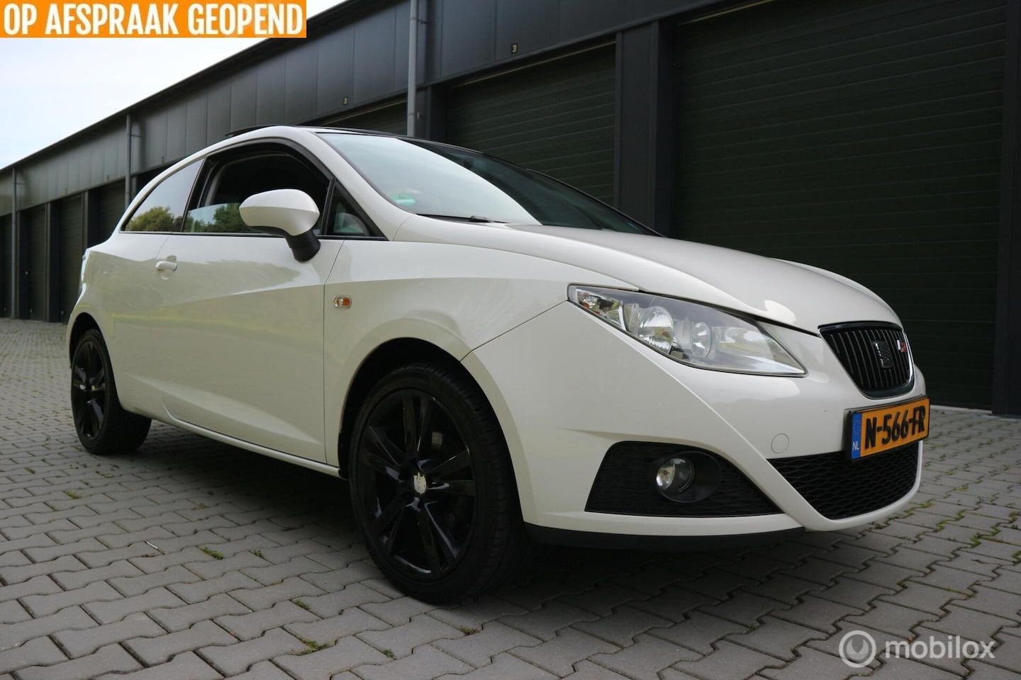 SEAT Ibiza - 1.6-16V Benzine AIRCO-ECC/PANORAMADAK/TREKHAAK - AutoWereld.nl