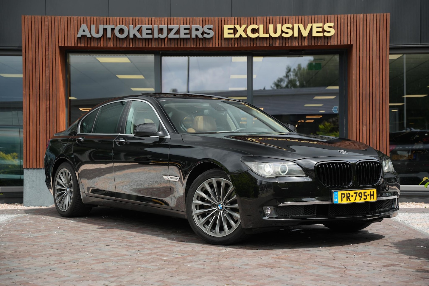 BMW 7-serie - 730d High Executive Schuifdak Leer HeadUp Lane Assist - AutoWereld.nl