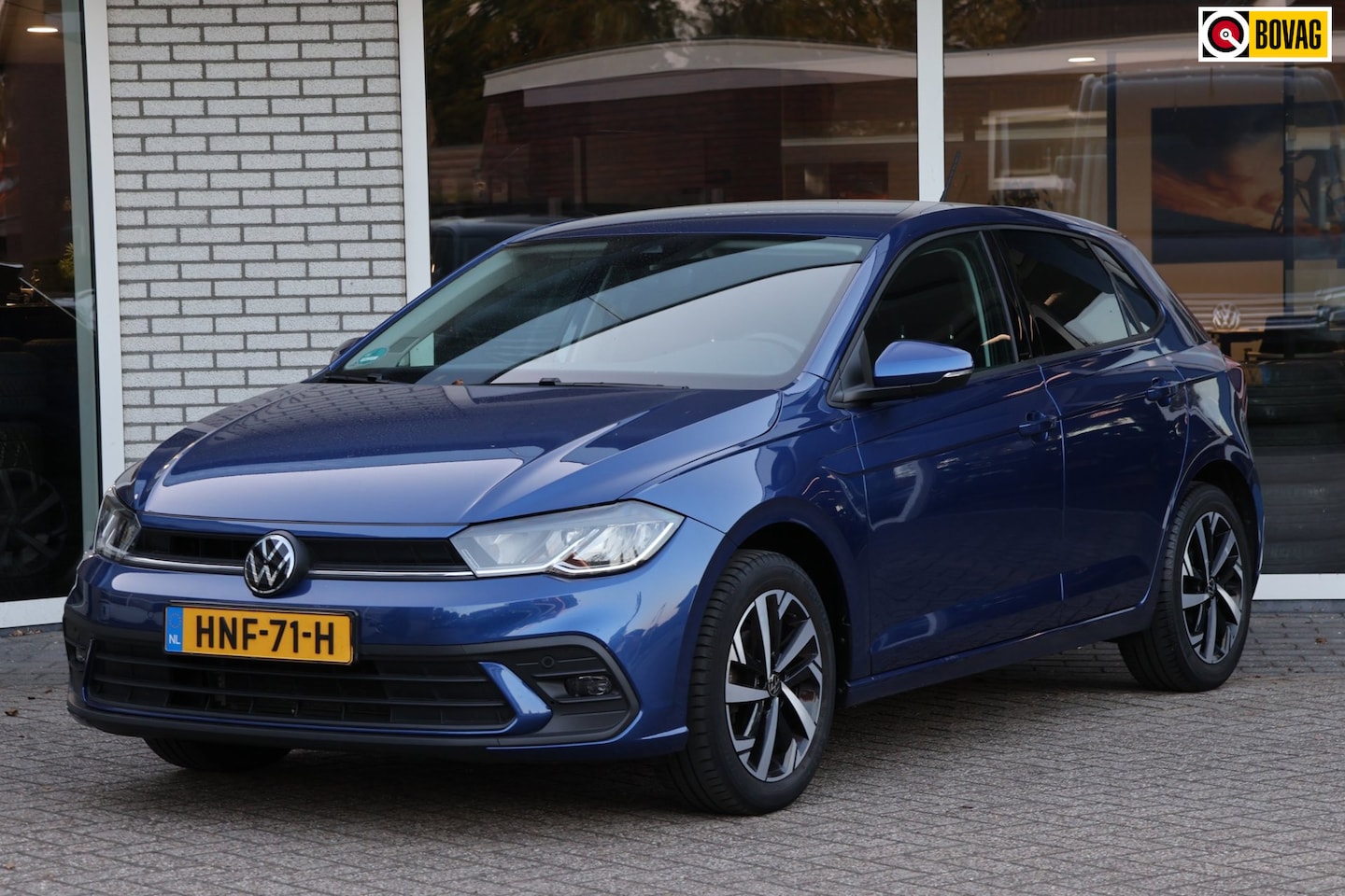 Volkswagen Polo - Achteruitrijcamera App-connect Navigatie Parkeersensoren - AutoWereld.nl