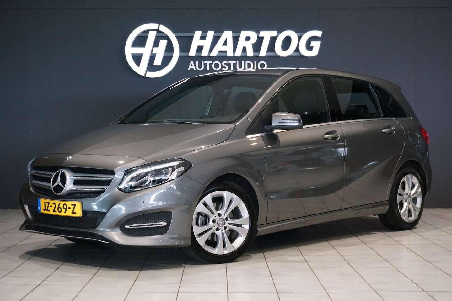 Mercedes-Benz B-klasse - 180 Prestige + CAMERA / NAVI / CLIMATE CONTROL - AutoWereld.nl