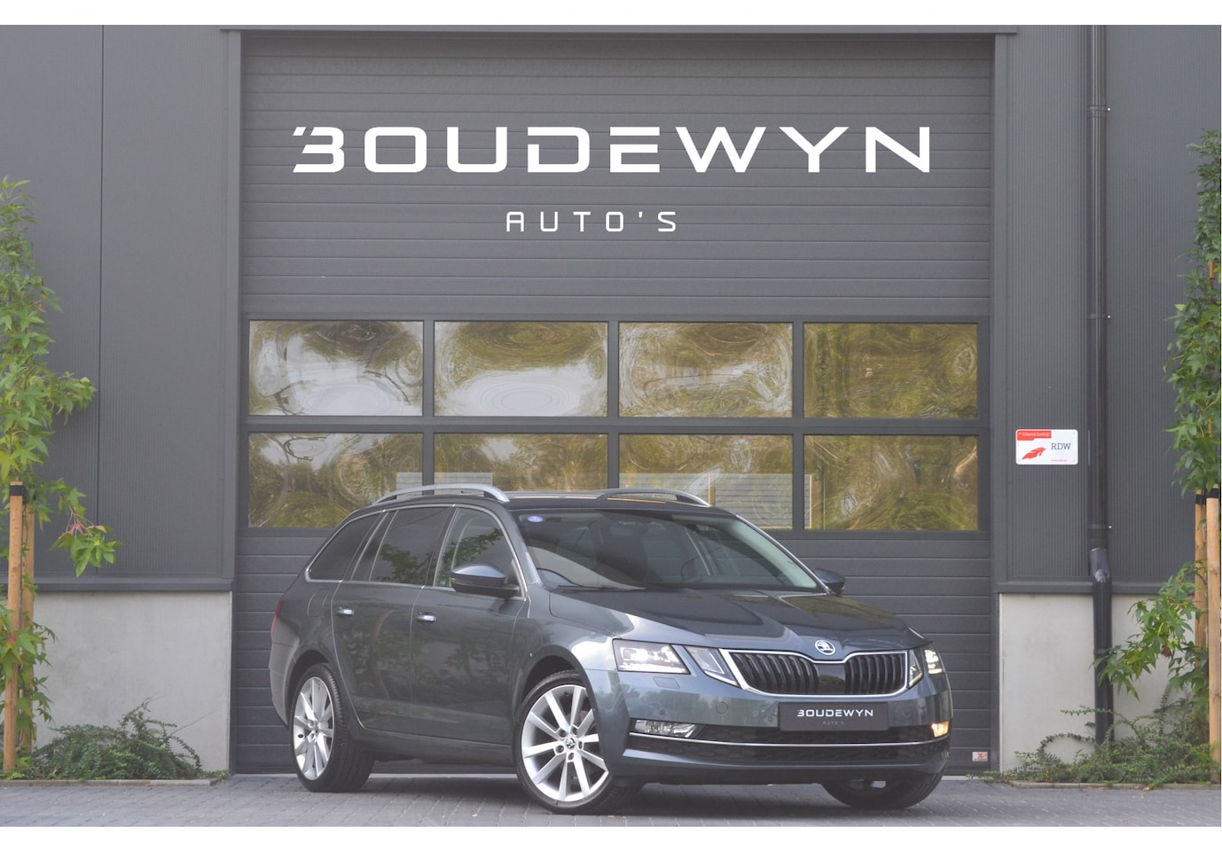 Skoda Octavia Combi - 1.0 TSI Greentech Style Business NAP | Automaat | Trekhaak | Carplay | Cruise Control - AutoWereld.nl
