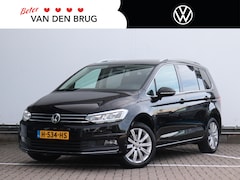 Volkswagen Touran - 1.5 TSI Highline Business R 7p | 7 Zitter | Trekhaak | ACC | Massage | Stoelverwarming | E
