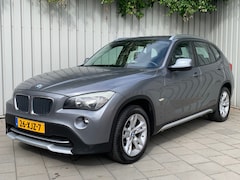 BMW X1 - SDrive20i Business|Navigatie|Climate Control|