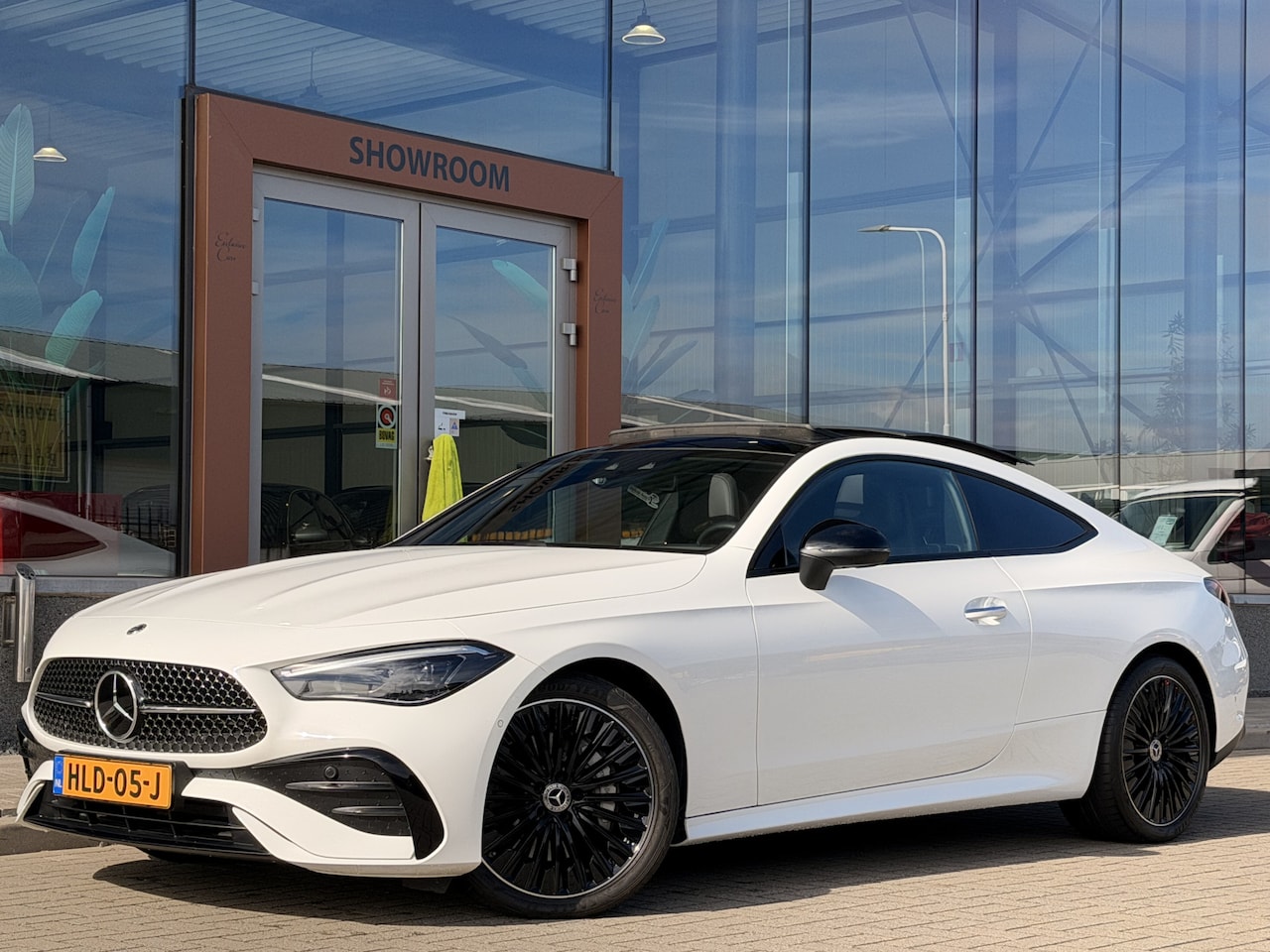 Mercedes-Benz CLE Coupé - 200 AMG Line | Pano. dak | Night pakket | - AutoWereld.nl