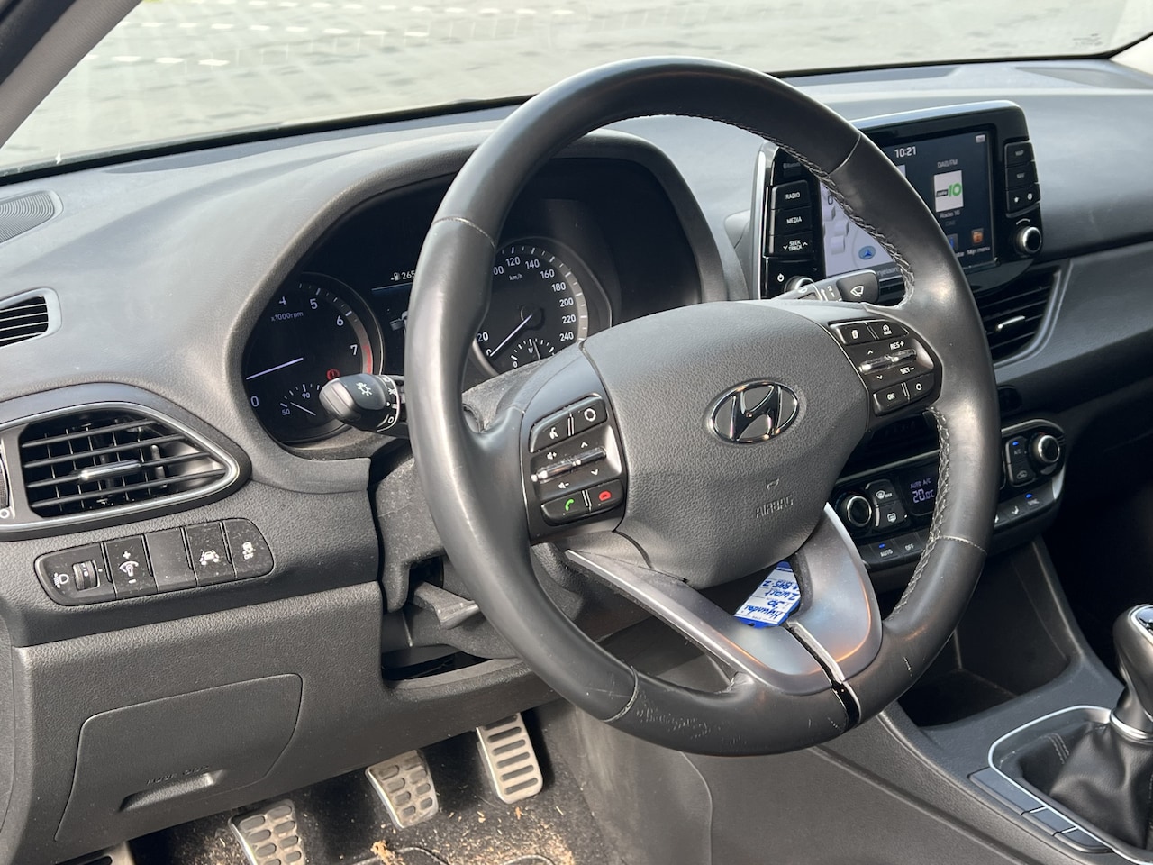 Hyundai i30 Fastback - 1.4 T-GDI Comfort | Navi | Achteruitrijcamera - AutoWereld.nl