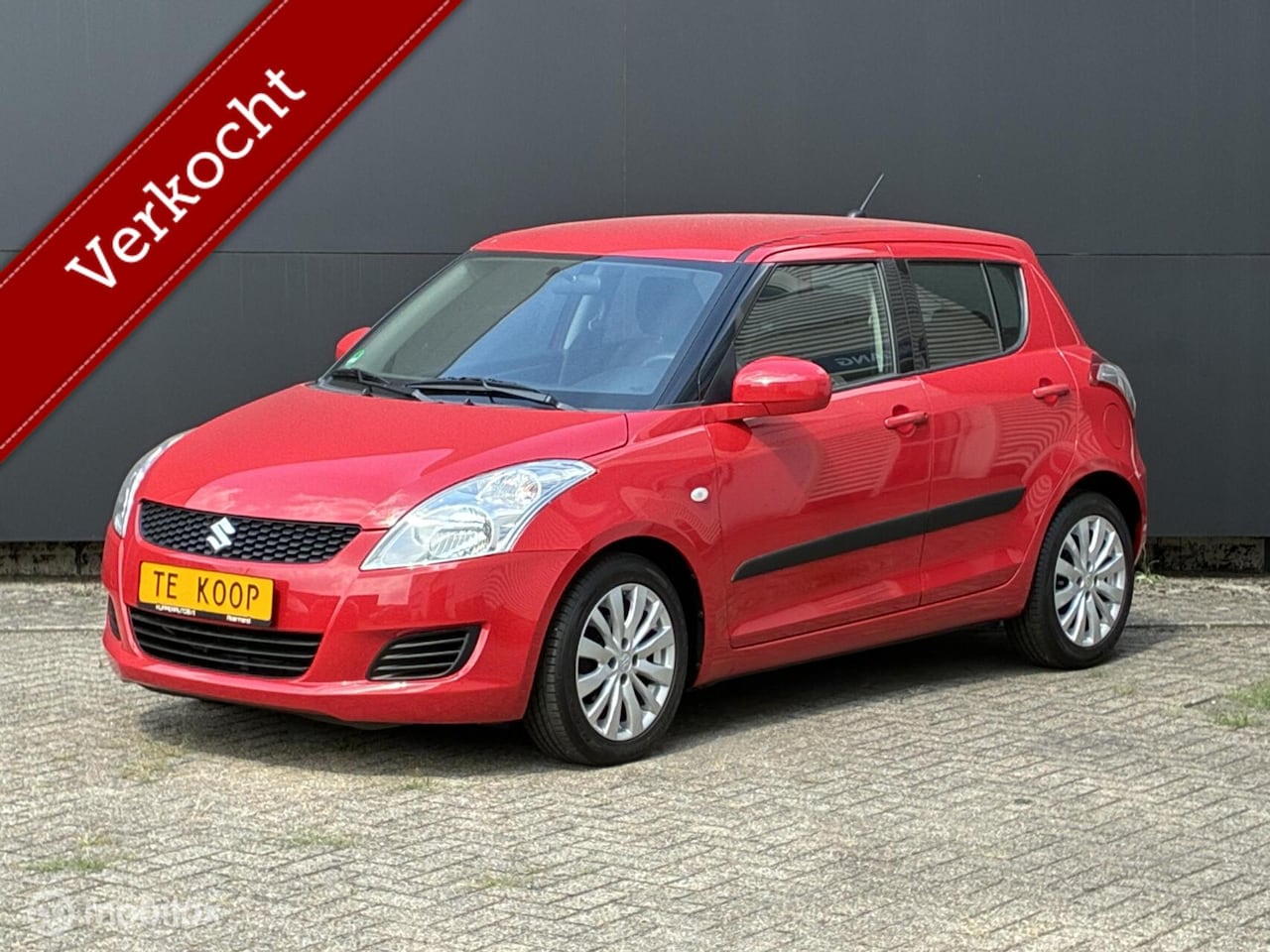 Suzuki Swift - 1.2i Comfort Automaat Dealer-onderhouden - AutoWereld.nl