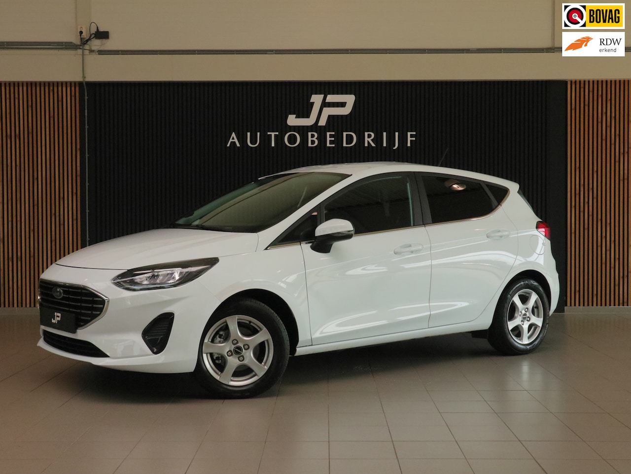 Ford Fiesta - 1.0 EcoBoost Titanium | Stoel en StuurVerwarming | PDC | CarPlay | Cruise Control | Climat - AutoWereld.nl
