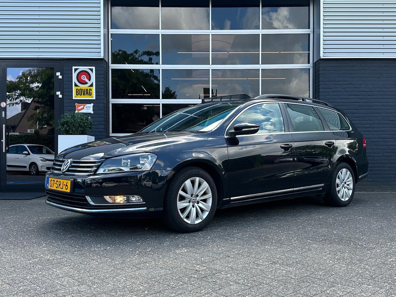 Volkswagen Passat Variant - 1.4 TSI Comfortline BlueMotion 1.4 TSI Comfortline BlueMotion, Automaat, Pano, Airco, Bluetooth, Cruise, Navi, Trekhaak, - AutoWereld.nl