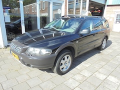Volvo V70 Cross Country - 2.4 T Comfort Line Automaat, Schuifdak, Cruise Controle, Airco, Trekhaak, Boordcomputer, L