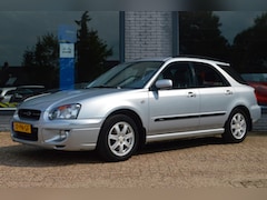Subaru Impreza Plus - 2.0 GX AWD GOED ONDERHOUDEN|TREKHAAK|AIRCO|LEER