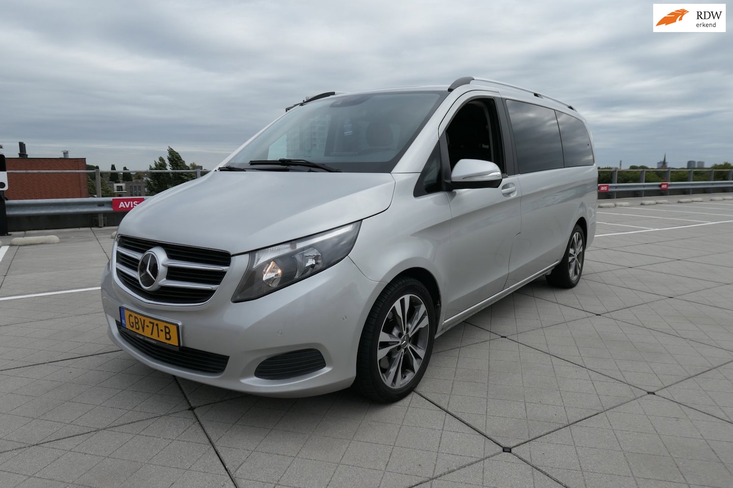 Mercedes-Benz V-klasse - 220 CDI Lang Avantgarde Automaat/7-Zitter/Apk/Cruise/Climate/CarPlay/Leer/ - AutoWereld.nl
