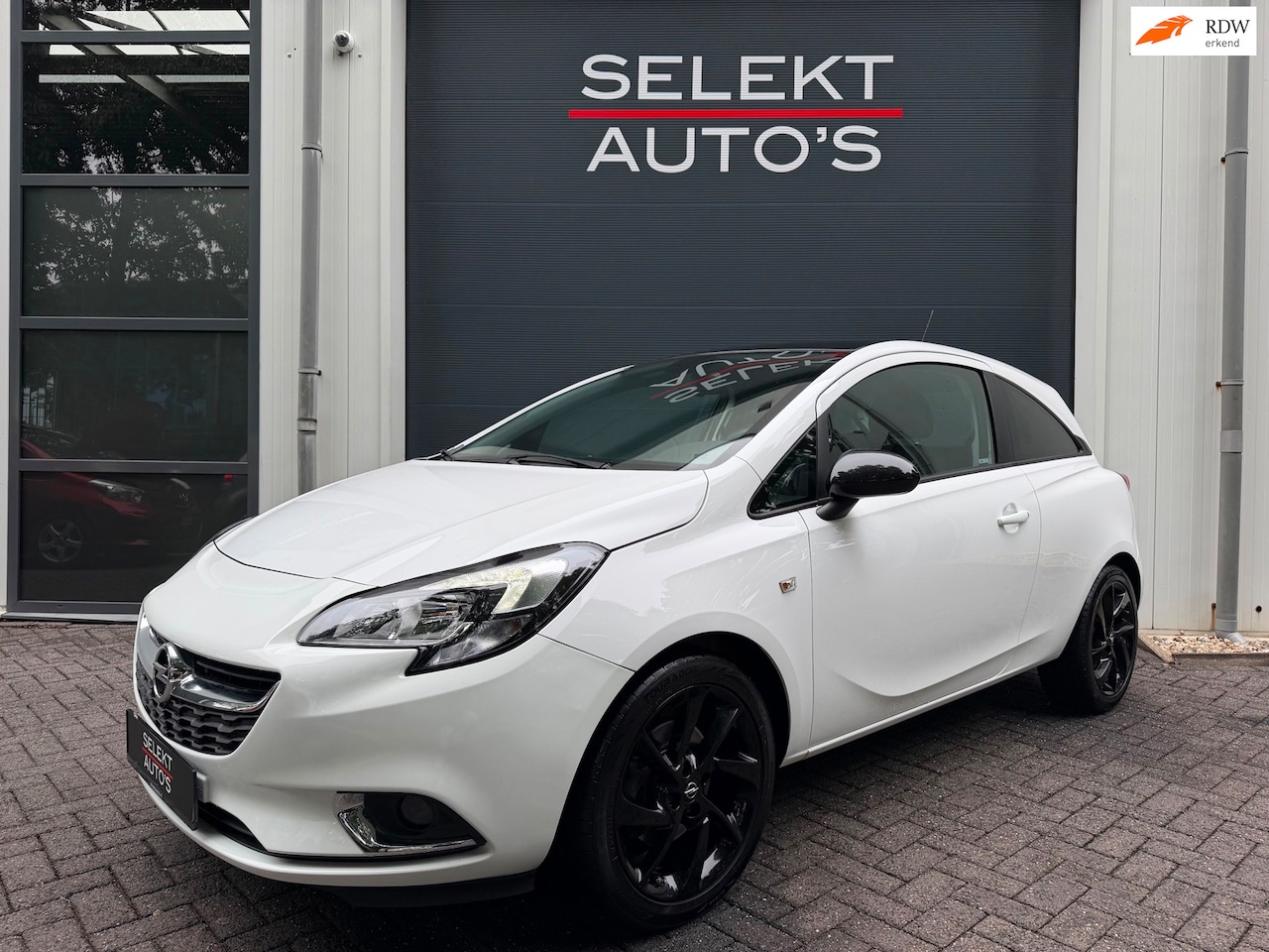 Opel Corsa - 1.4 Color Edition Airco/Cruise Control/Car Play/Android Auto/PDC/LED/Elekt Ramen/Elekt Spi - AutoWereld.nl