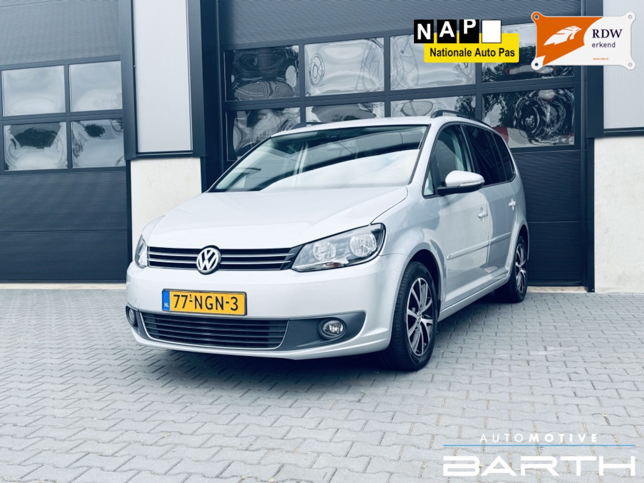 Volkswagen Touran - 1.2 TSI | Clima | Cruise | Navi | NAP | APK | - AutoWereld.nl