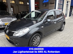 Dacia Sandero - 1.2 Lauréate 5-DEURS/APK 7-2027/AIRCO