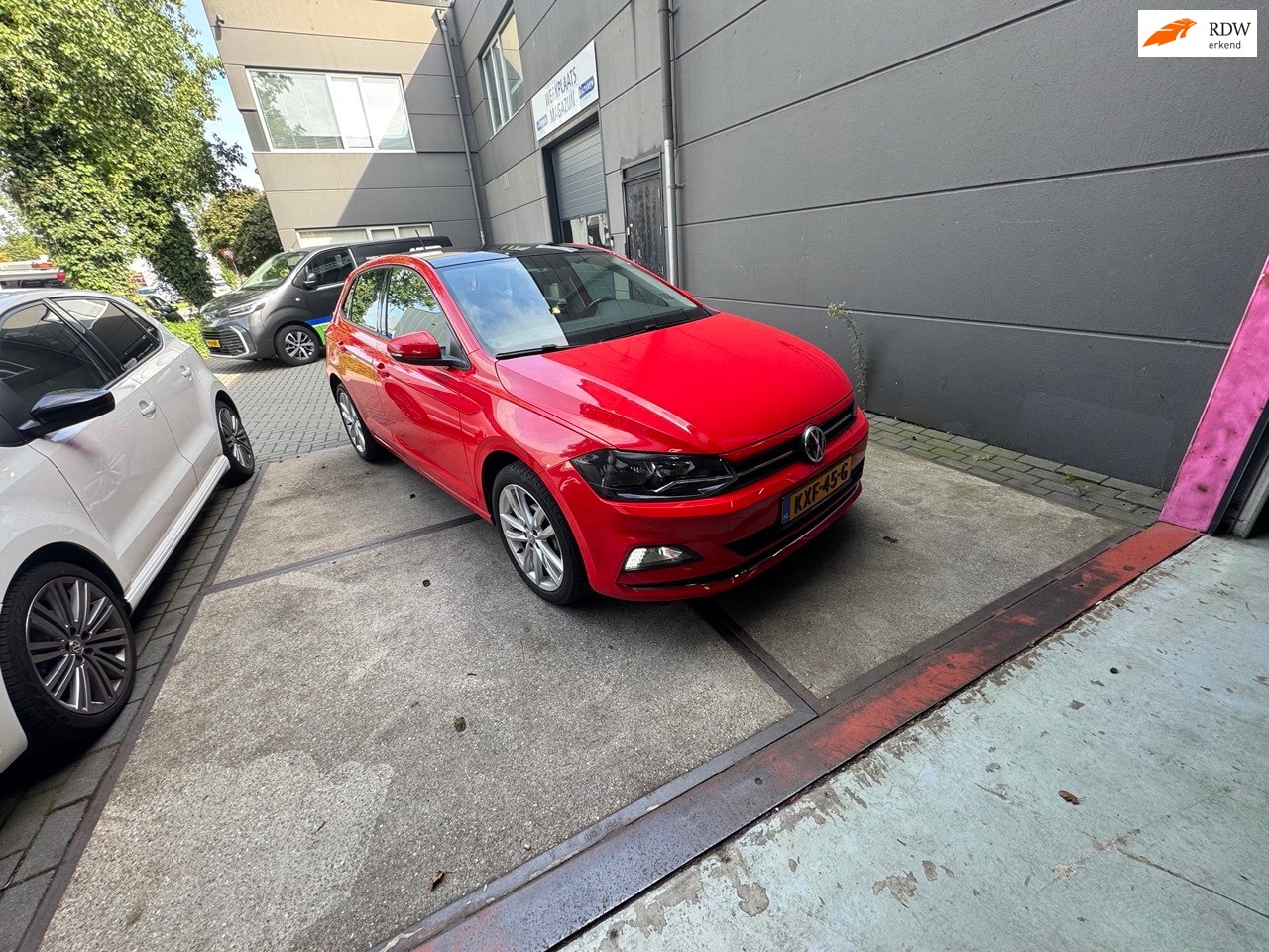 Volkswagen Polo - 1.0 TSI Highline Business R 1.0 TSI Highline Business R - AutoWereld.nl