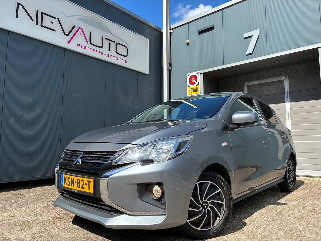 Mitsubishi Space Star - 1.2 APPLE CARPLAY ANDROID DAB CAMERA ALL SEASON BANDEN - AutoWereld.nl