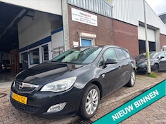 Opel Astra Sports Tourer - 1.4 Turbo Cosmo Automaat RIJDTBAAR SCHADE HANDEL&EXPORT