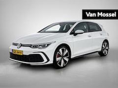 Volkswagen Golf - 1.4 eHybrid GTE | 245 PK | Automaat | Parkeersensoren | Digital Cockpit | Stoelverwarming