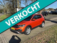 Volkswagen T-Cross - 1.0 TSI Style Camera/Led/Navigatie