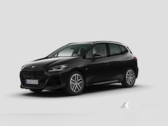 BMW 2-serie Active Tourer - 220i M Sport | Panorama | Trekhaak | Memory | Harman/Kardon | Driving Ass. + | Head-Up | 3