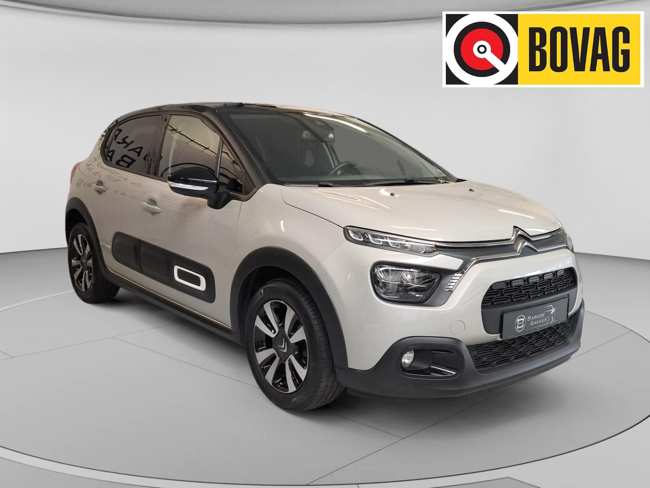 Citroën C3 - 1.2 PureTech Shine Stoelverwarming | Eco LED | PDC achter | 16" LM-velgen - AutoWereld.nl