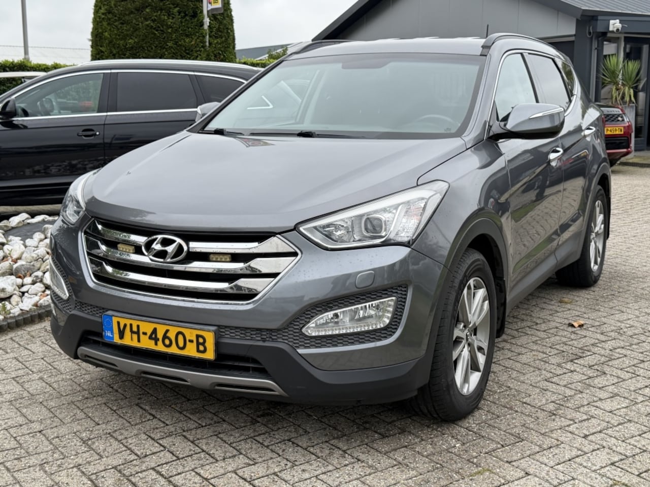 Hyundai Santa Fe - 2.2 CRDI 2014 Grijs Kenteken Bedrijfsauto Trekhaak - AutoWereld.nl