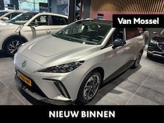 MG MG4 - Luxury 64 kWh | 360 camera | Stoel + Stuurverwarming | ACC | Zwart dak |