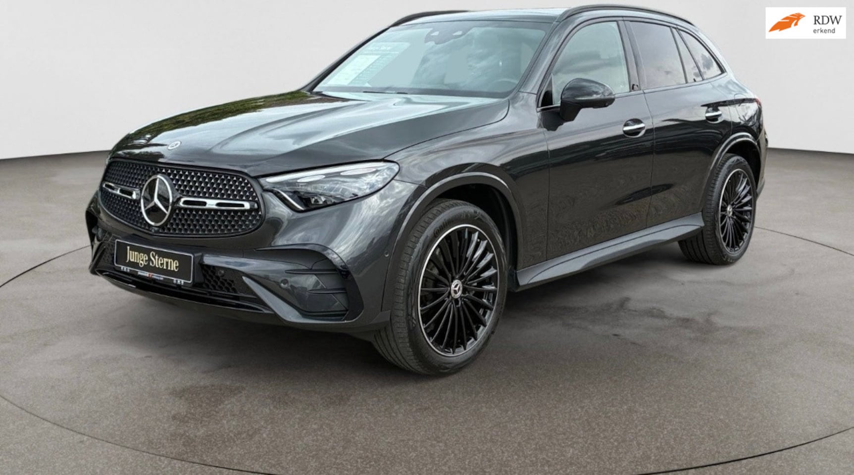 Mercedes-Benz GLC-klasse - 400e 4MATIC AMG Line Pano/Airmatic/Massage/Memoryseats/360Camera/Burnmester/Stuurverwarmin - AutoWereld.nl