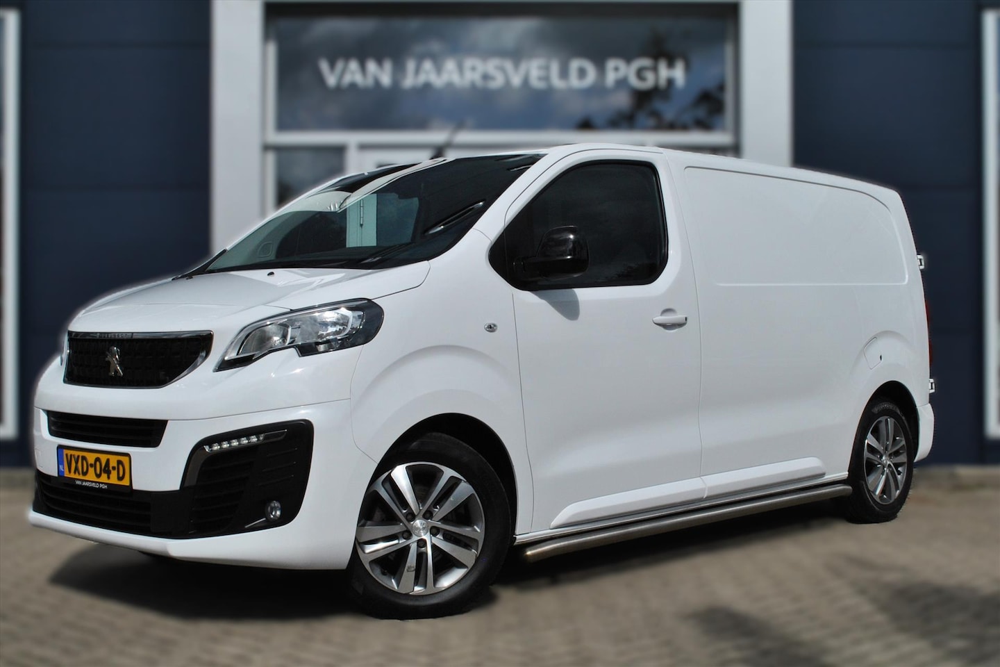 Peugeot Expert - GB Premium L2 2.0 BlueHDi 145pk 3p. Navi / Camera - AutoWereld.nl