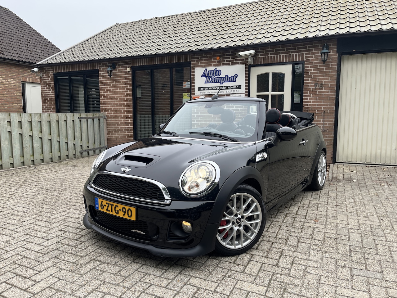 MINI Cabrio - 1.6 John Cooper Works Chili Leer Xenon - AutoWereld.nl