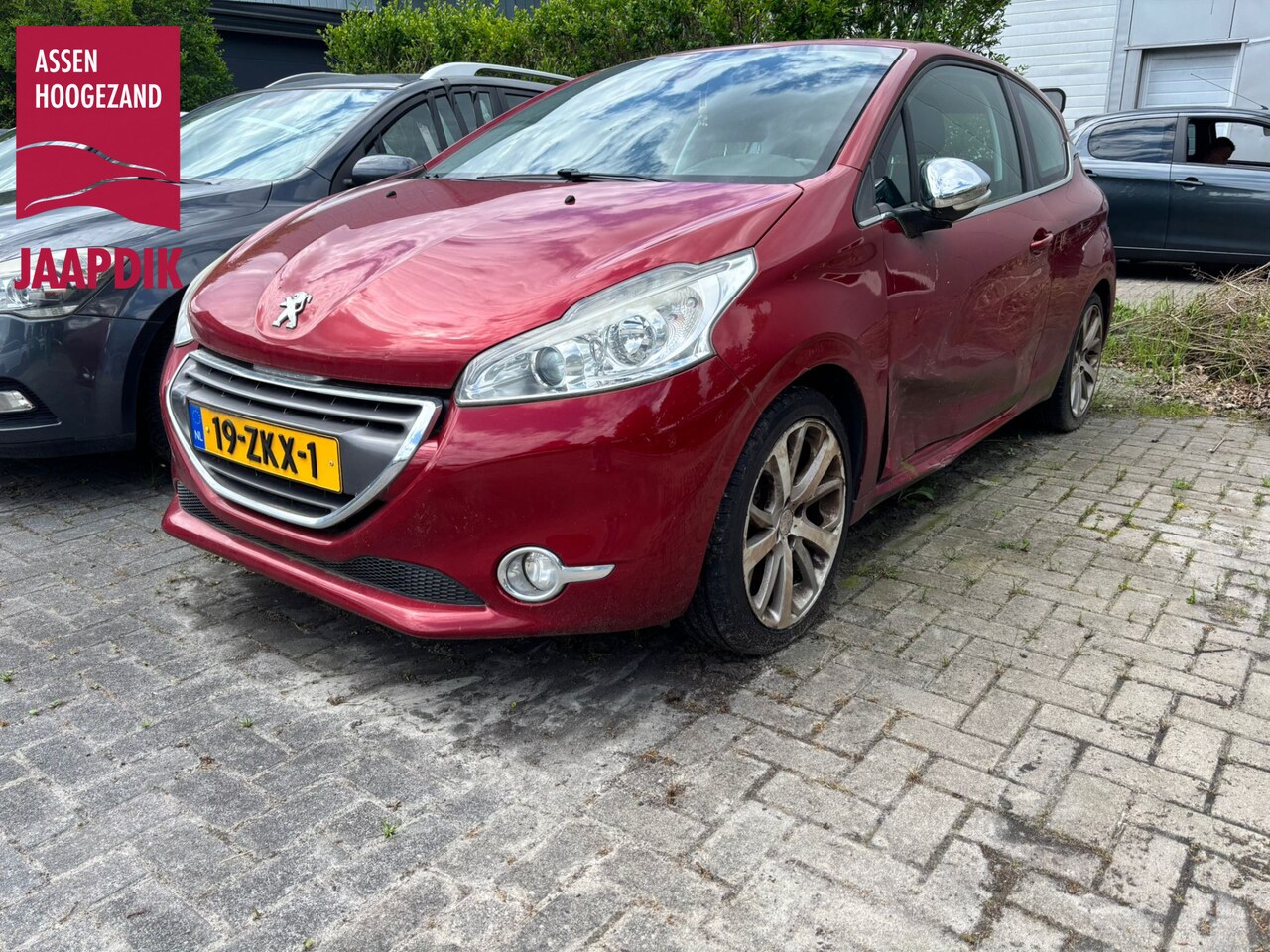 Peugeot 208 - BWJ 2013 1.6 THP 157 PK Allure schade rechts - AutoWereld.nl