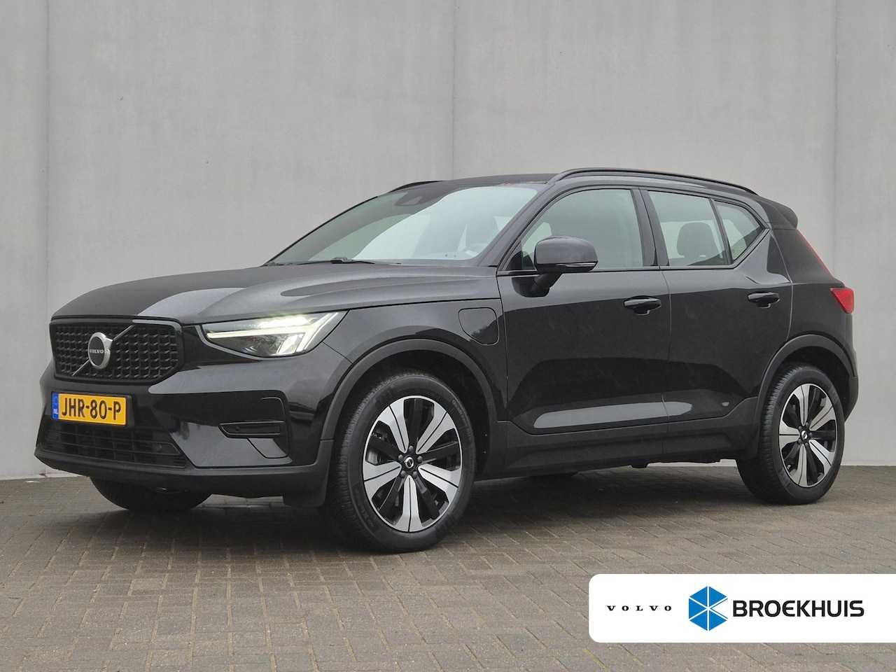 Volvo XC40 - 1.5 T5 Recharge Plus Dark / All season banden / Harman/Kardon Audio Systeem / Park Assist - AutoWereld.nl