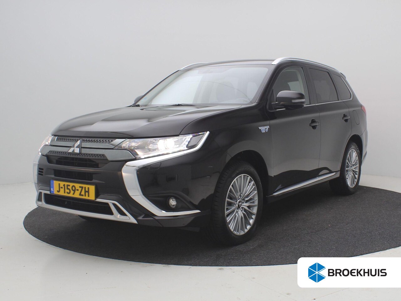 Mitsubishi Outlander - 2.4 PHEV Pure / Stoelverwarming / Navigatie via Android Auto/Apple Carplay / Cruise Contro - AutoWereld.nl