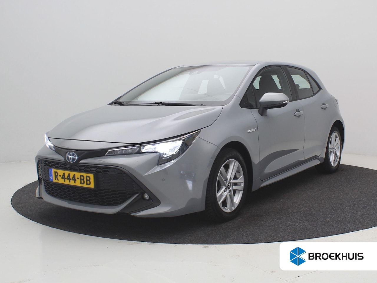 Toyota Corolla - 1.8 Hybrid Active / Apple CarPlay & Android Auto / Historie aanwezig / Trekhaak afneembaar - AutoWereld.nl