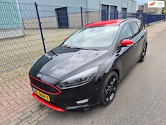 Ford Focus Wagon - 1.5 Black Edition ST Look *AKTIEPRIJS