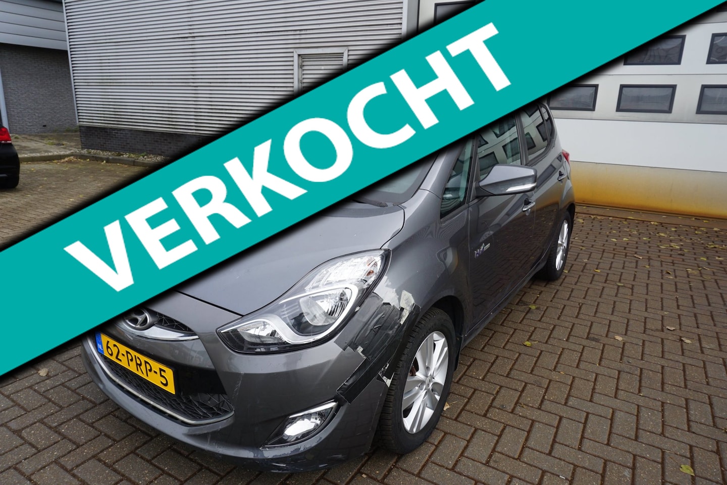Hyundai ix20 - 1.6i i-Catcher / PANO / AIRCO /NAP - AutoWereld.nl