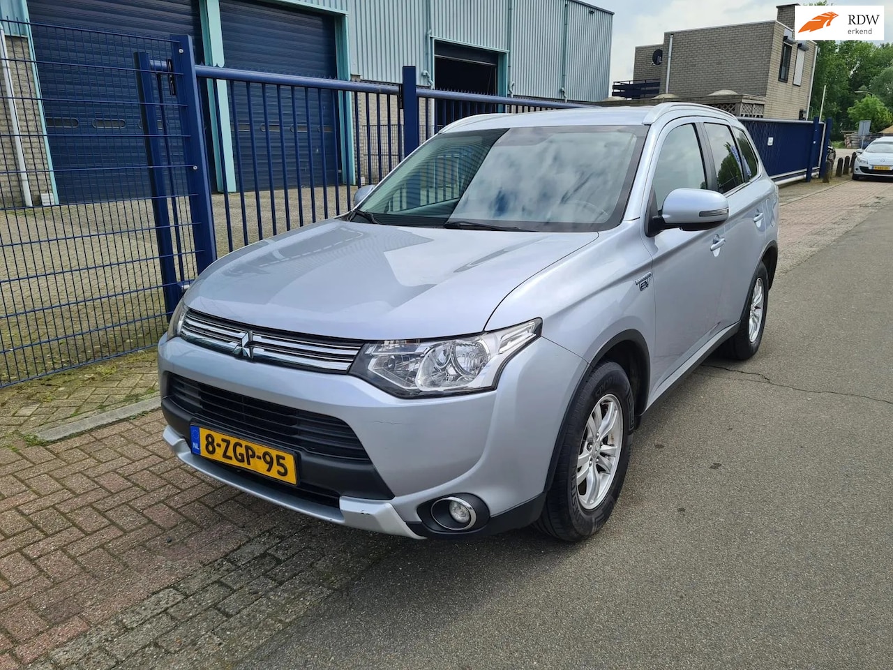 Mitsubishi Outlander - 2.0 PHEV AWD Hybride AUT.*AKTIEPRIJS!! - AutoWereld.nl