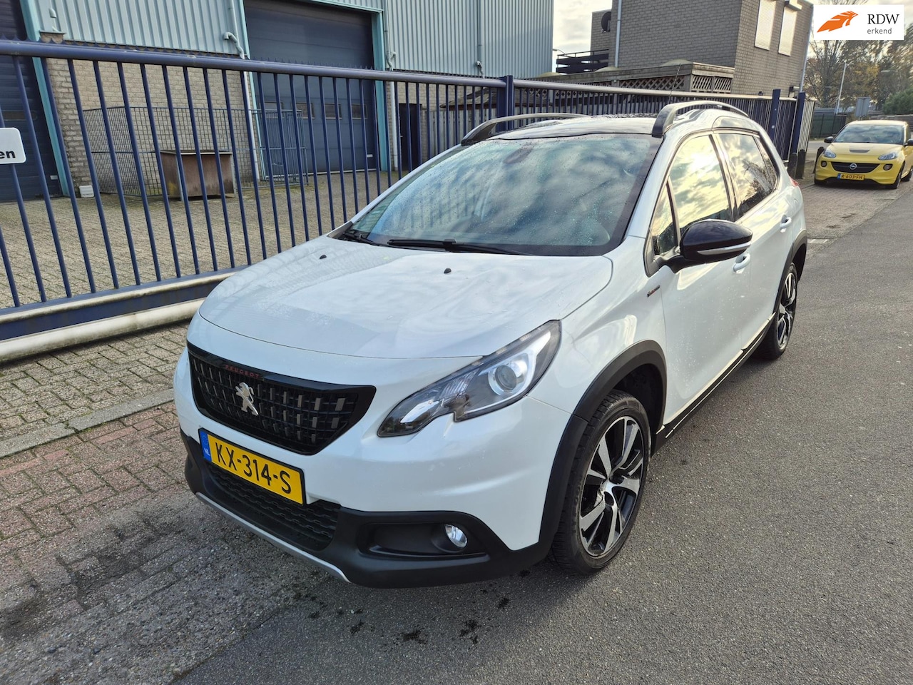 Peugeot 2008 - 1.2 GT-line *158.912 KM*CLIMA*LEER*AKTIEPRIJS!! - AutoWereld.nl