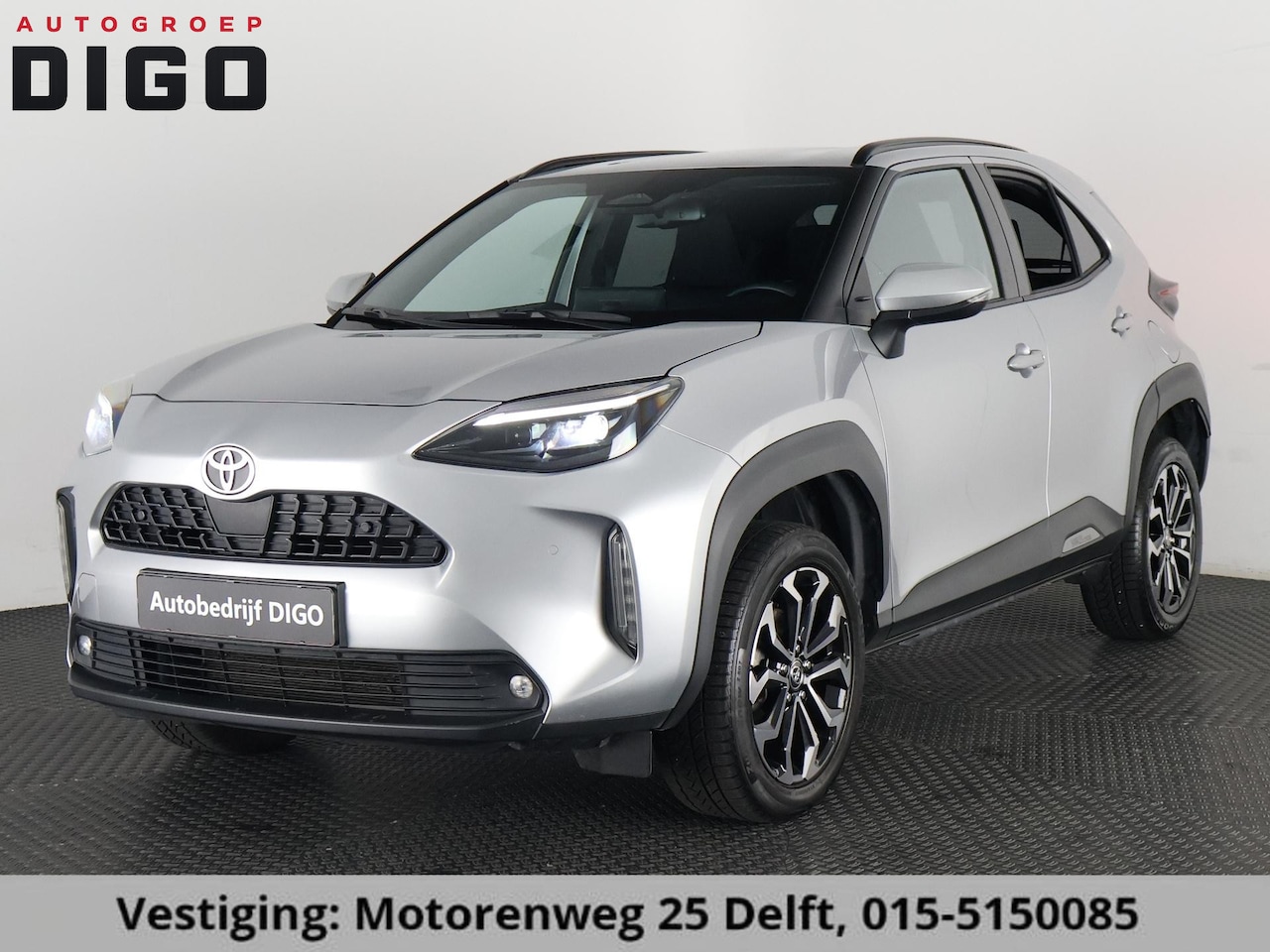 Toyota Yaris Cross - 1.5 HYBRID DYNAMIC LUXURY GARANTIE 2035 ! PARKEERSENSOREN VOOR & ACHTER . STOEL/STUUR VERW - AutoWereld.nl