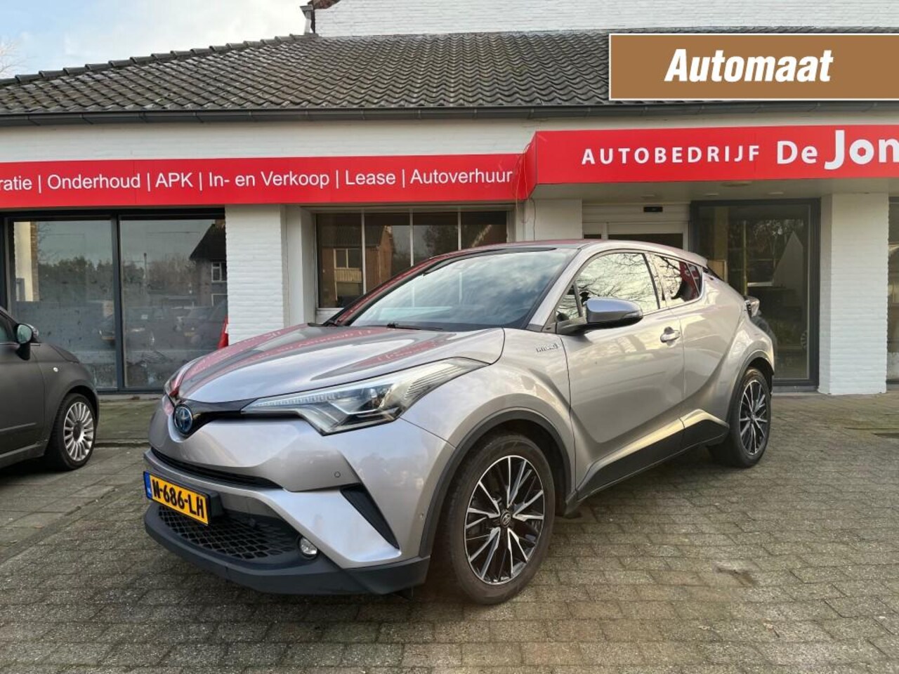 Toyota C-HR - 1.8 HYBRID EXECUTIVE / NAVI / CAMERA / DAB / STOELVERW. / LED / 18'' LMV - AutoWereld.nl