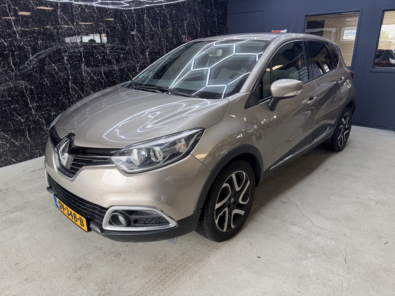 Renault Captur - 1.2 TCe Dynamique Motor slaat over - AutoWereld.nl